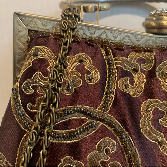 Vintage Brown Beaded Embroidered Chain Purse - Picture 12 of 16